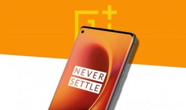 <br />
        OnePlus 8 Pro замечен в руках Роберта Дауни-младшего<br />
    