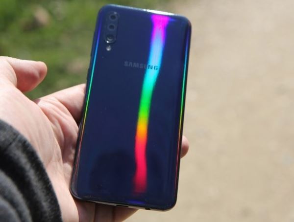 <br />
        Samsung Galaxy A50 начинает получать Android 10<br />
    